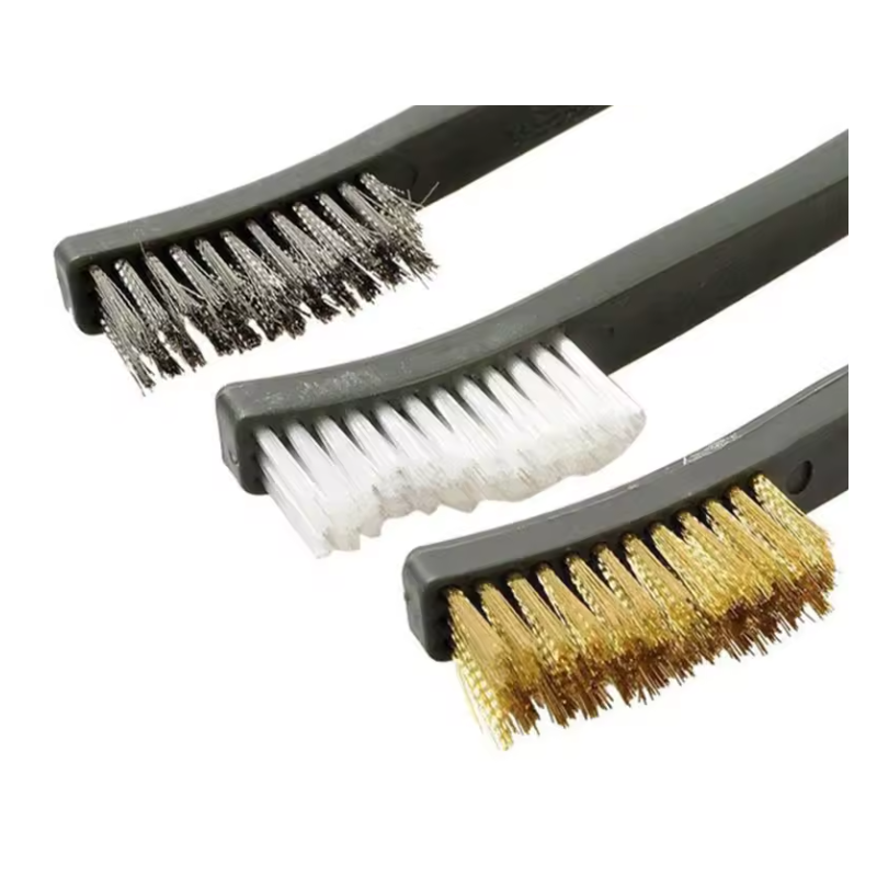 Brosses pour entretien et nettoyage des moulinets